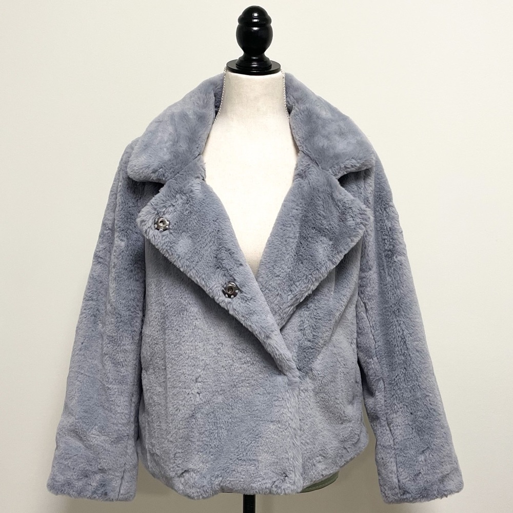 Sam Edelman Faux Fur Double Breasted Teddy Gray Short NWT Lined
